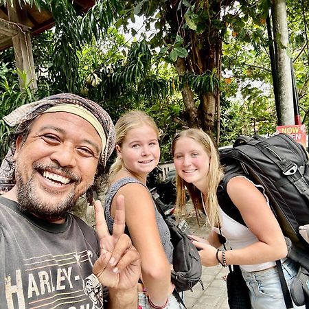 Bali Telaga Hati Yoga Healing And Retreat Center Hostel サヌール エクステリア 写真