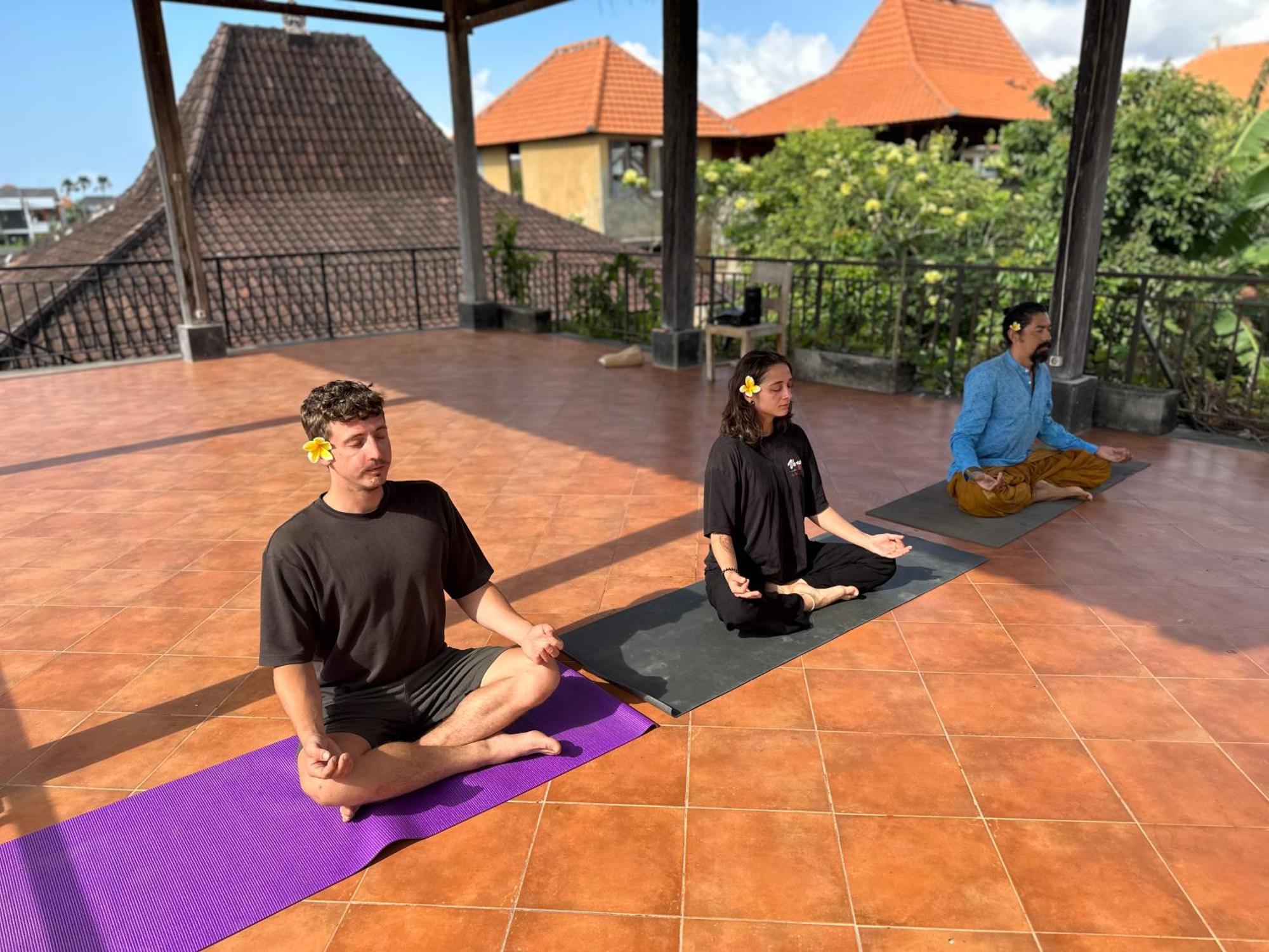 Bali Telaga Hati Yoga Healing And Retreat Center Hostel サヌール エクステリア 写真