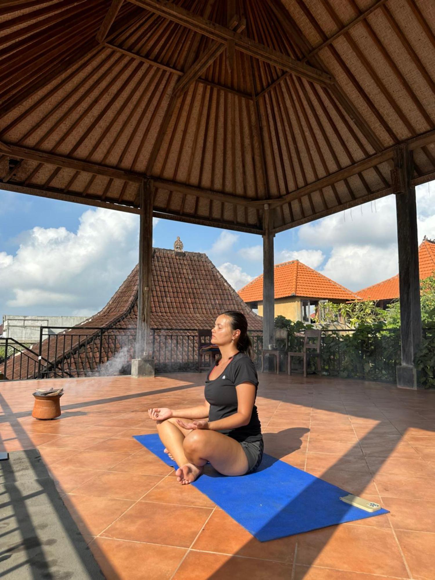 Bali Telaga Hati Yoga Healing And Retreat Center Hostel サヌール エクステリア 写真