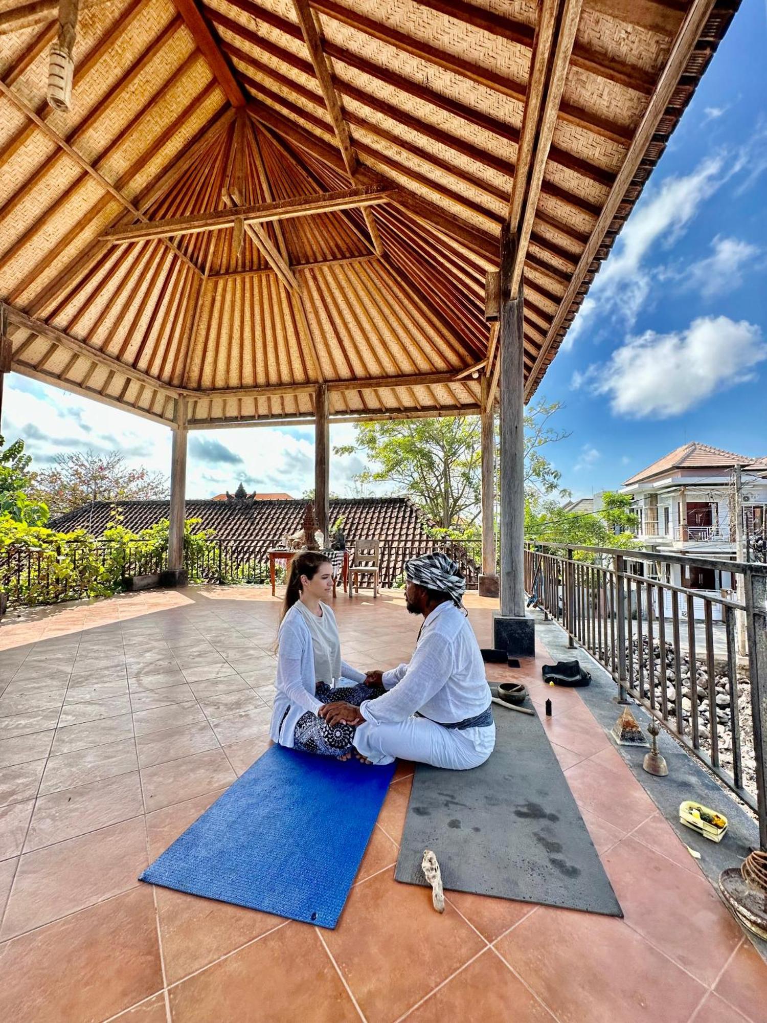Bali Telaga Hati Yoga Healing And Retreat Center Hostel サヌール エクステリア 写真